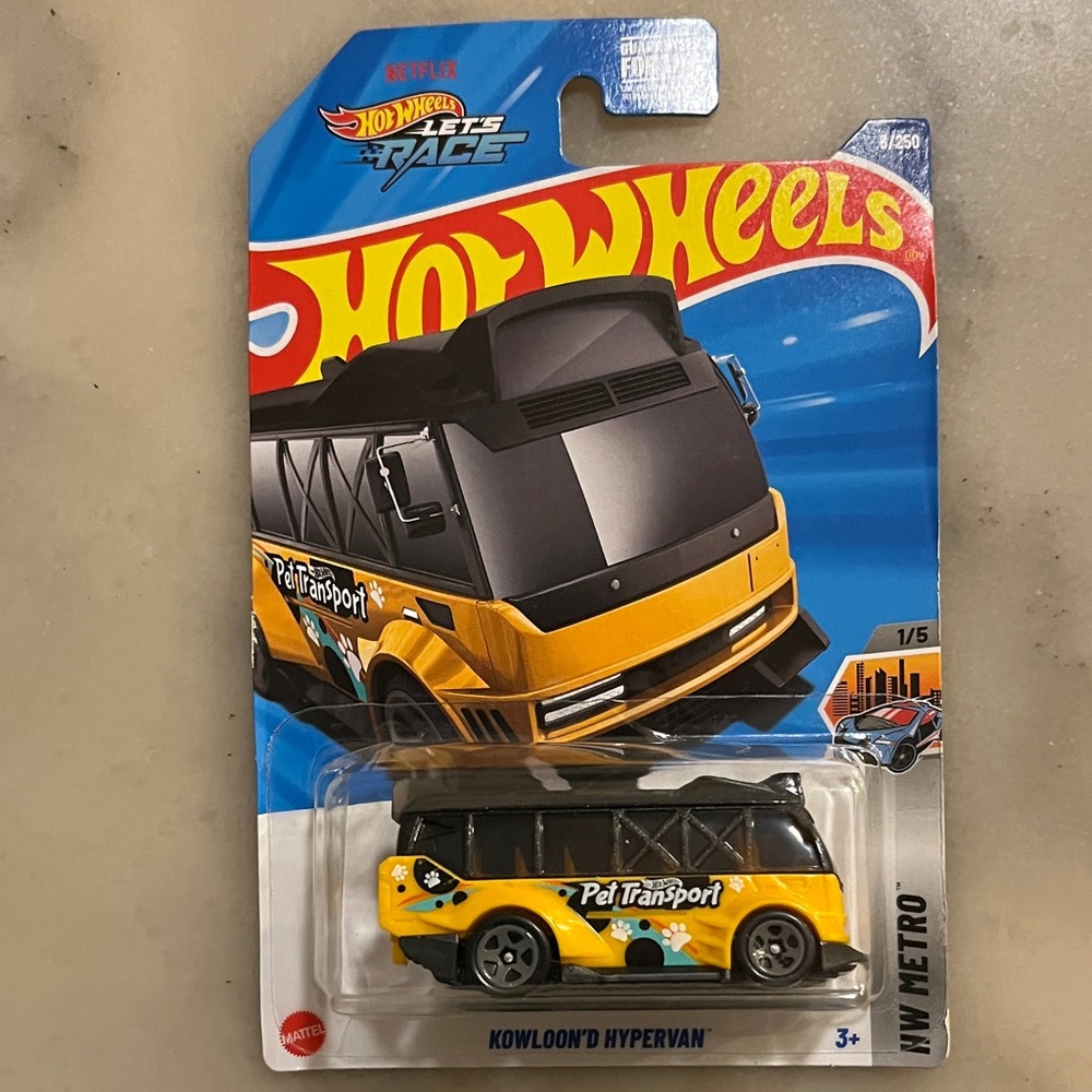 🎈Hot Wheels Kowloon Hypervan🎁Bundle up to 5lbs for $20 Sale 📦